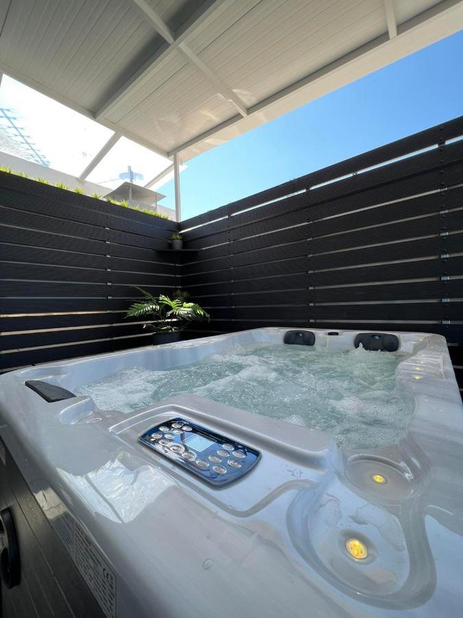 Apartment Loft Greece - Enjoy Our Jacuzzi Kalamata